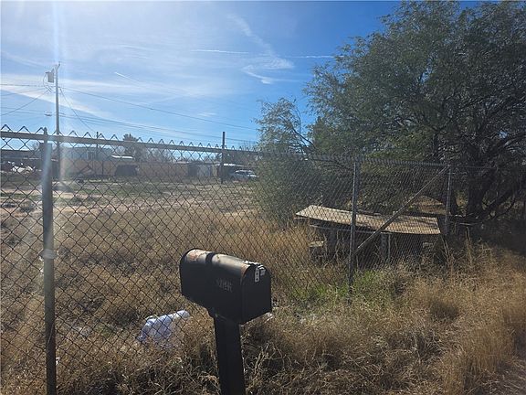 3rd image of 3724 E Lum Avenue