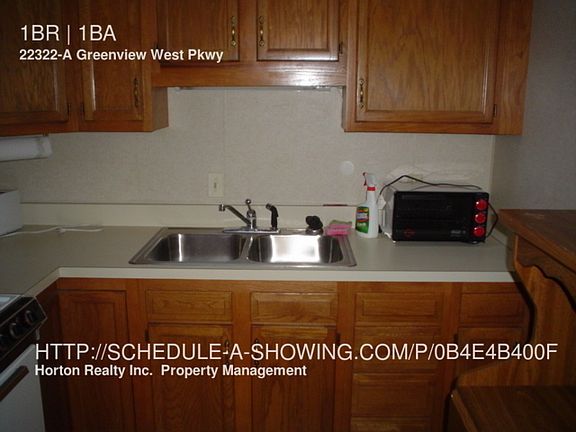5th image of 22322 Greenview Pkwy Unit A