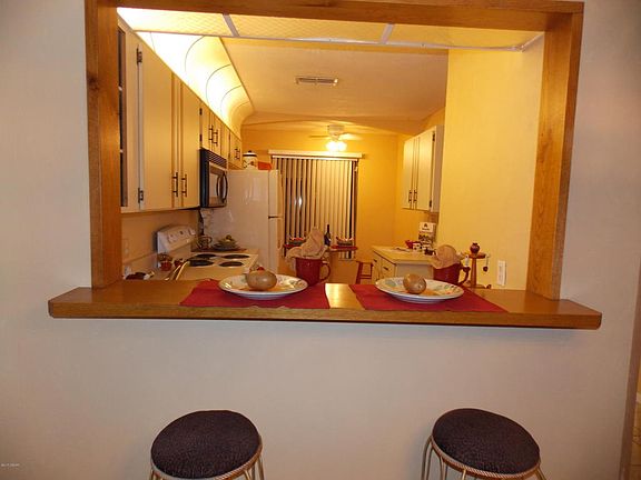 5th image of 130 Limewood Pl #E