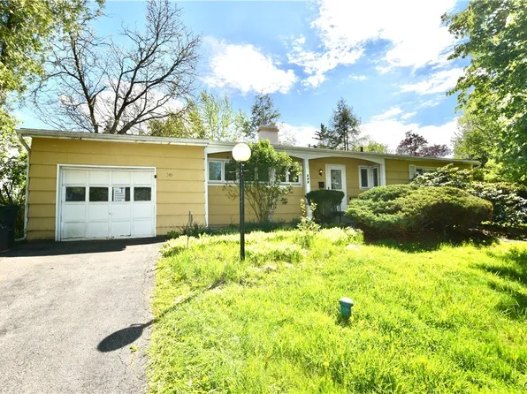 246 Blackberry Rd, Liverpool, NY 13090