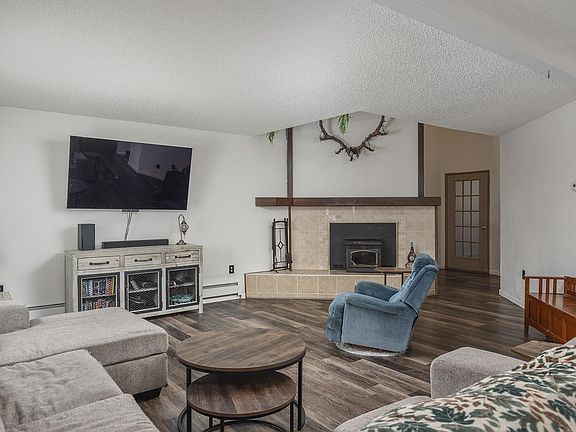 3rd image of 4734 Glasgow Dr