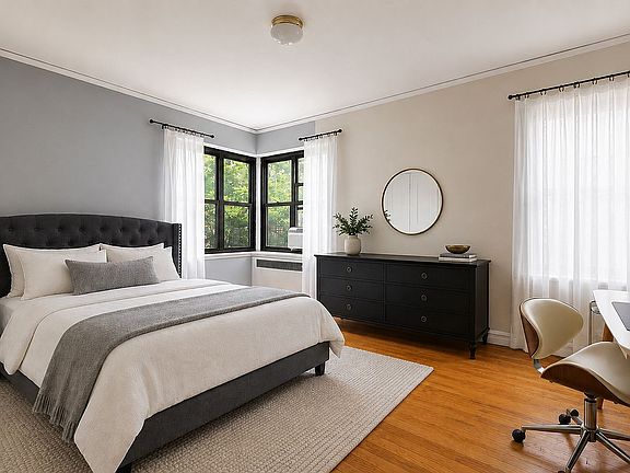 3rd image of 225 E 74th St APT 2B