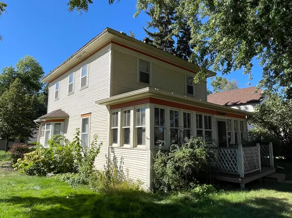 601 4th Ave W, Mobridge, SD 57601
