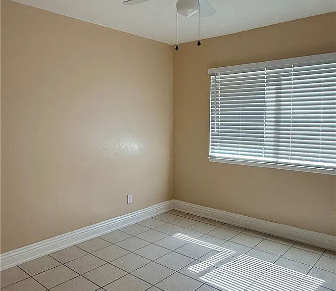 10275 Banyan St — Photo 9