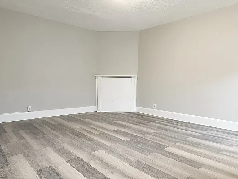 133 Rankin Ave — Photo 12