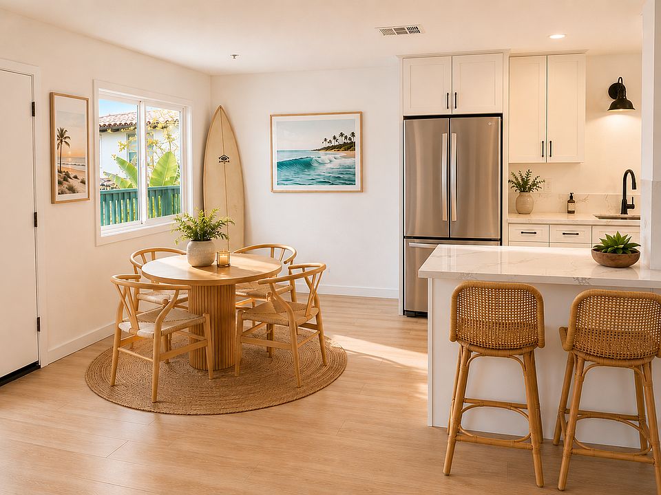 1st image of 137 Avenida Florencia APT C