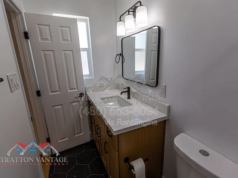 4826 E Avalon Dr — Photo 24