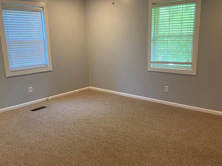 3401 Creek Cir — Photo 11