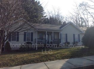 11 Avon Rd, Asheville, NC 28805