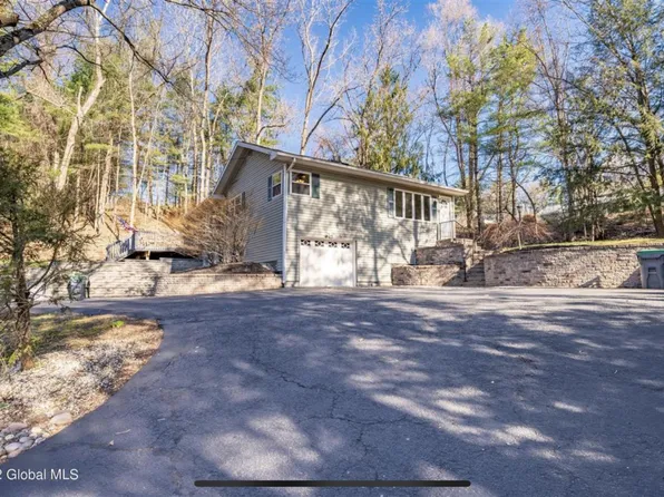 245 Church Rd #B, Albany, NY 12203