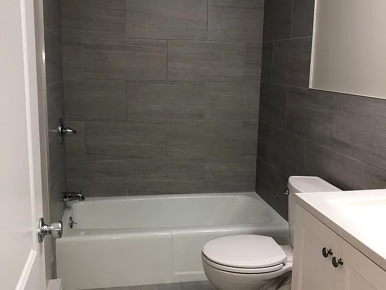 Fairfield Apartments — Photo 39