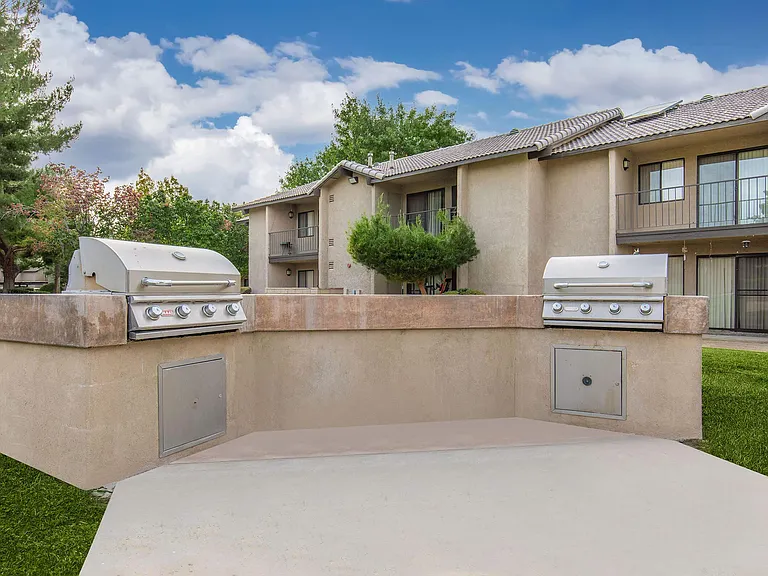 Sunset Ridge — Photo 21