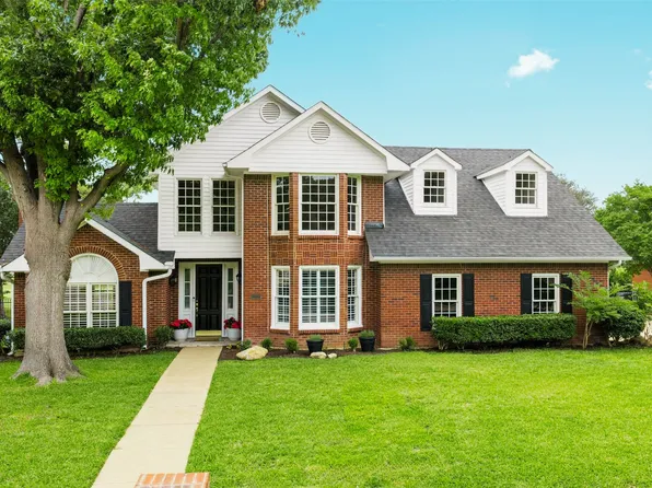 1712 Timber Ridge Cir, Corinth, TX 76210