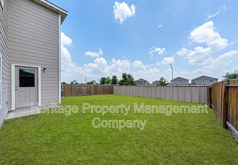 11038 Chatham Ct — Photo 24