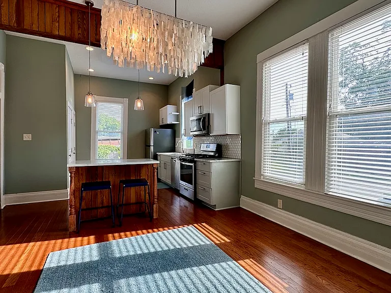 102 Paul St — Photo 4