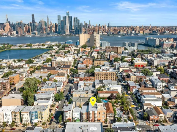 1708 West St APT 2, Union City, NJ 07087