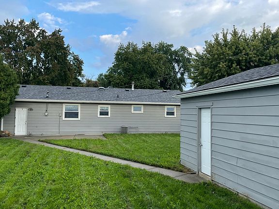 4th image of 1709 Hawthorne Dr