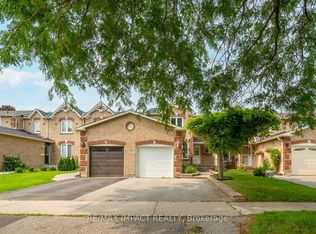 77 Stuart Rd, Clarington, ON L1E2A2