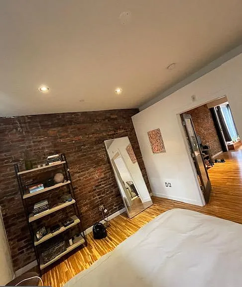 620 N Front St #2R — Photo 6