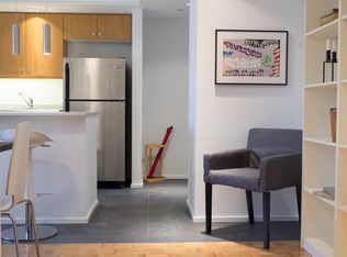 25 Cosburn Ave., Toronto, ON M4K 3Y4