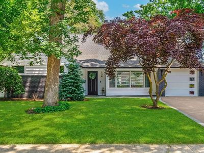17 Oak Brook Lane, Merrick, NY, 11566