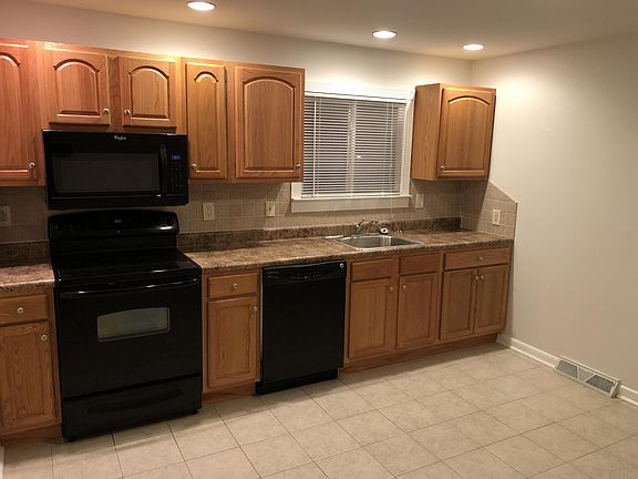 5th image of 26 Patricia Ln #Home