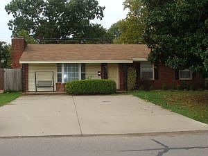 2nd image of 704 S 5th St