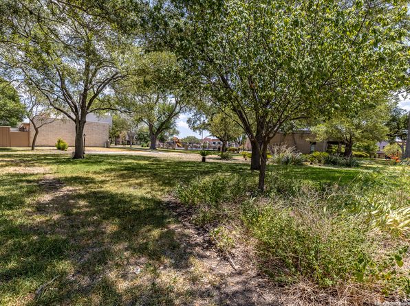 6746 CROWN RDG, San Antonio, TX 78239