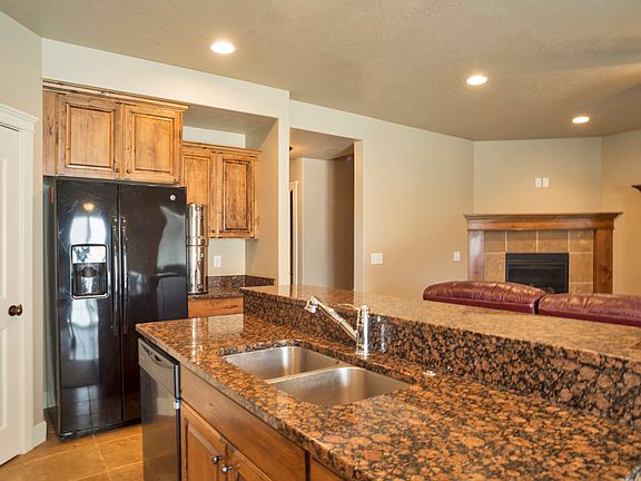 5th image of 1298 N Willowbrook Ln