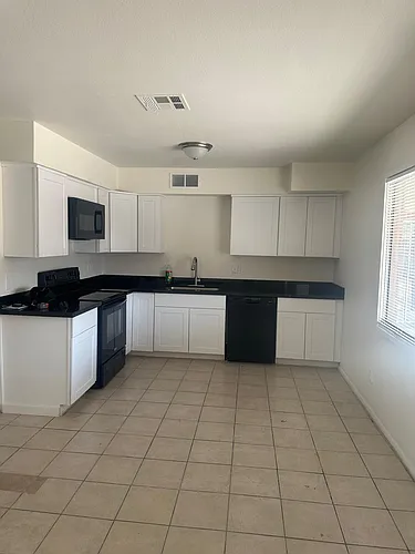 5212 N 67th Dr Photo 1