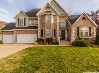 1020 E Meeting House Rd, Fruit Heights, UT 84037