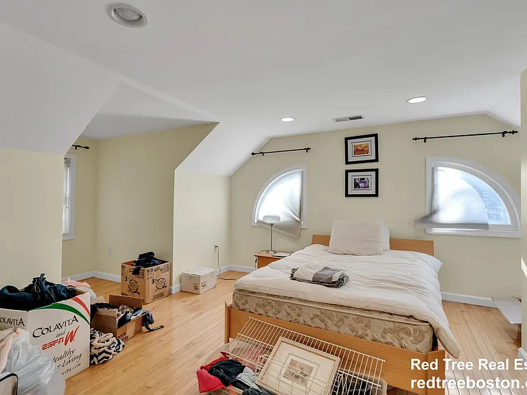 829 Chestnut St #1 — Photo 10