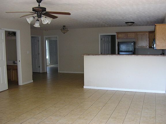 2nd image of 1453 Park St