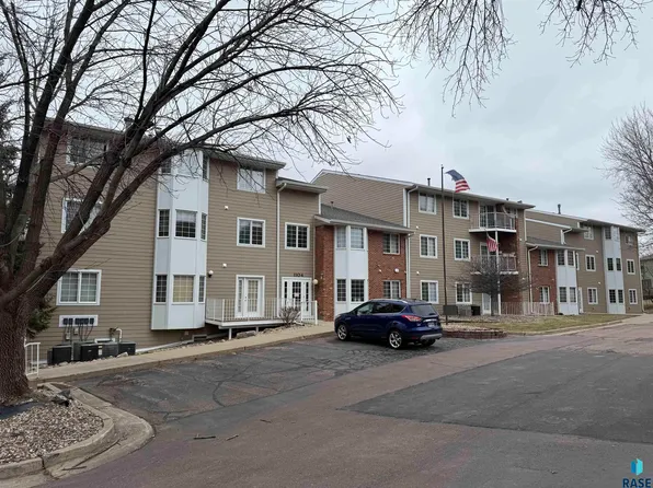 1104 W 57th St APT 207A, Sioux Falls, SD 57108