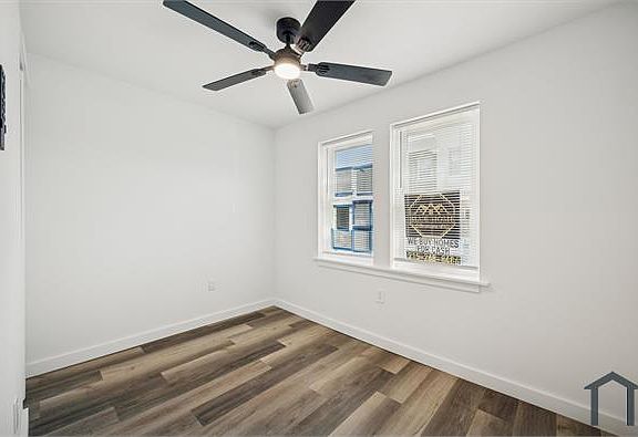 3rd image of 2614 S Sylmar St #1