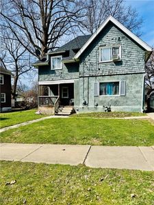 224 Pioneer St, Akron, OH, 44305