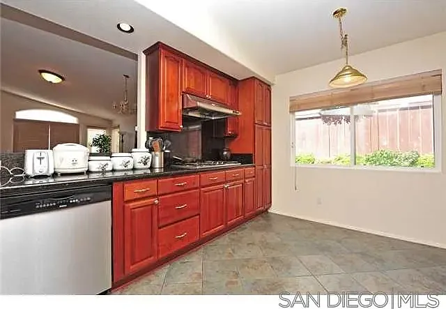 10872 Hasbrook Rd — Photo 4
