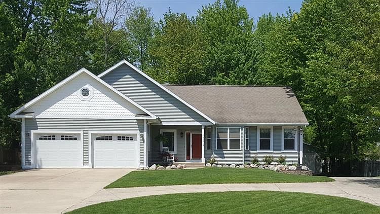 1st image of 7527 Woodcliff Dr