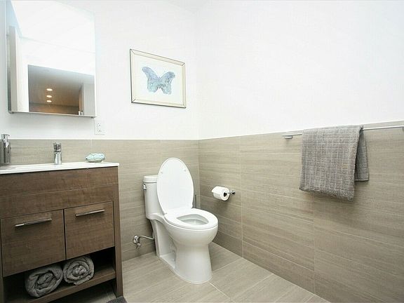 5th image of 1511 Bedford Ave #2I