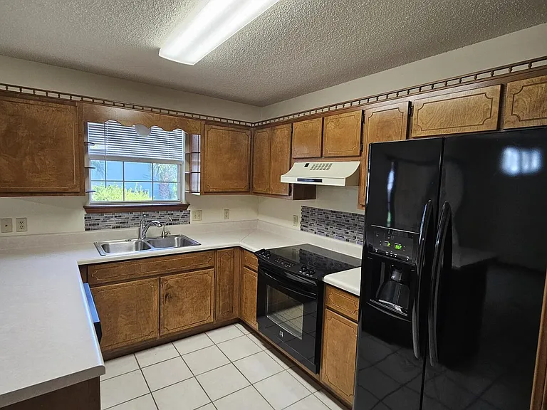 7854 Pleasant Oaks Ave — Photo 11