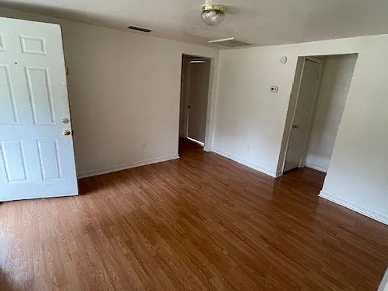 2814 W Shady Shores Rd — Photo 9