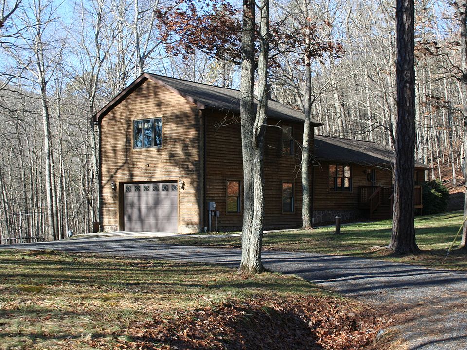 1st image of 227 Dogwood Ln