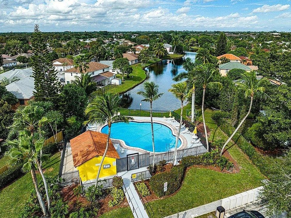 1st image of 10386 Boynton Place Cir