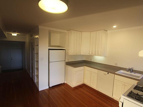 2nd image of 1240 Stanyan St #A