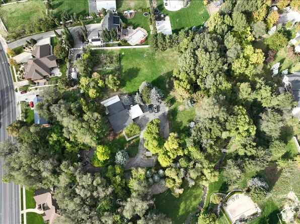 1787 S Sunset Dr, Kaysville, UT 84037
