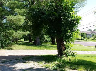 2712 N Oakland Gravel Rd, Columbia, MO 65202