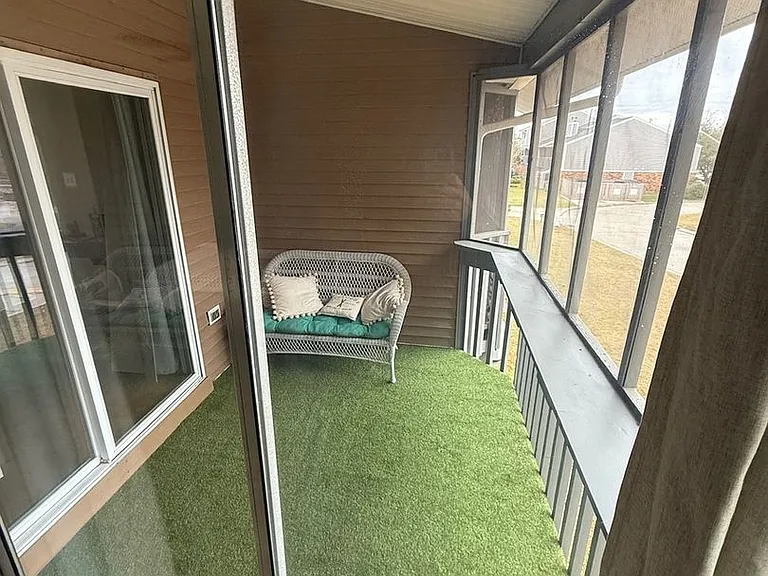 186 Avant Garde Cir — Photo 28