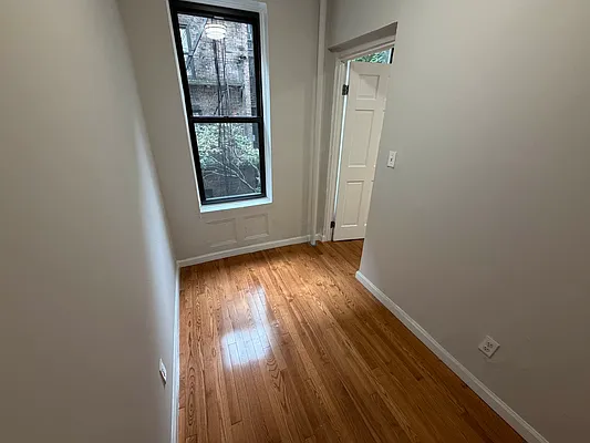 Bedroom, photo 3