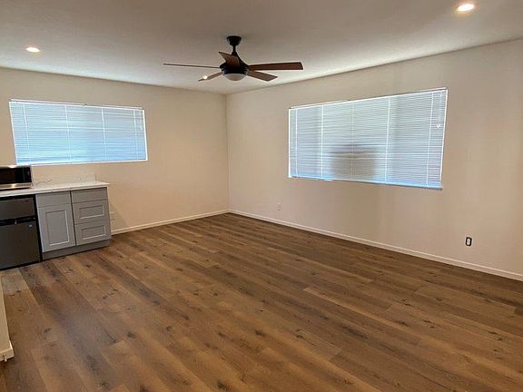 2nd image of 196 Lassen Dr Unit B