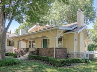 5828 Oak St, Kansas City, MO 64113